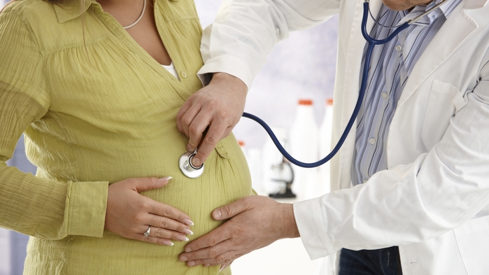 Body changes pregnant women can expect during the second trimester