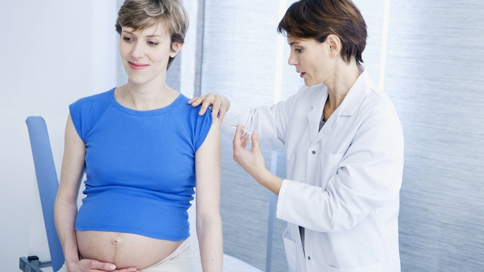 Why expecting moms should get the whooping cough vaccine