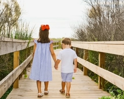 Madison and Hunter Dungan Lauren Dungan kids at beach