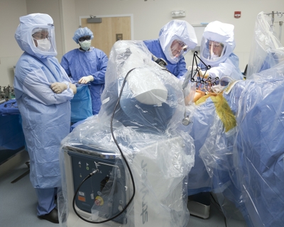 Dr. Charles Craven using the Mako Surgical System. Mako procedure