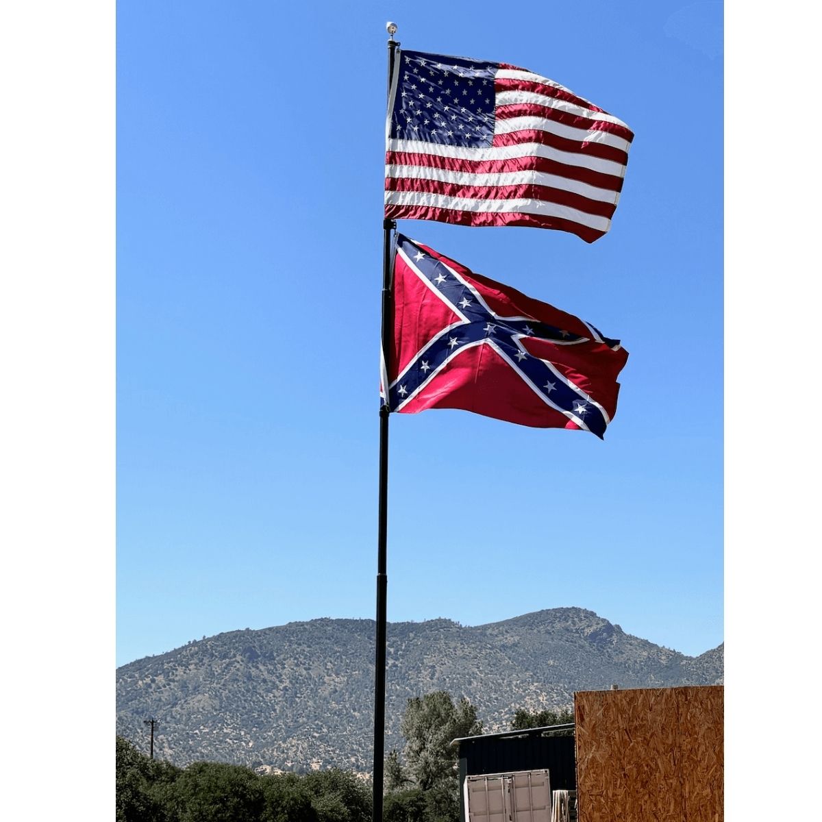 Ultimate Flags - Are There Two Confederate Flags?