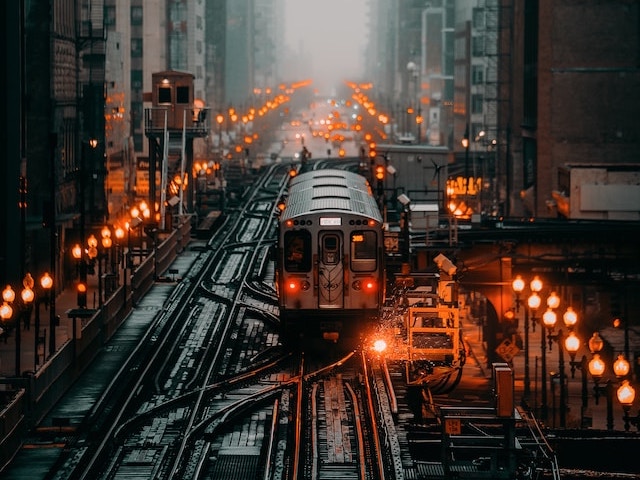 Train Passing By Every 2 Minutes - Train Sounds for Relaxation