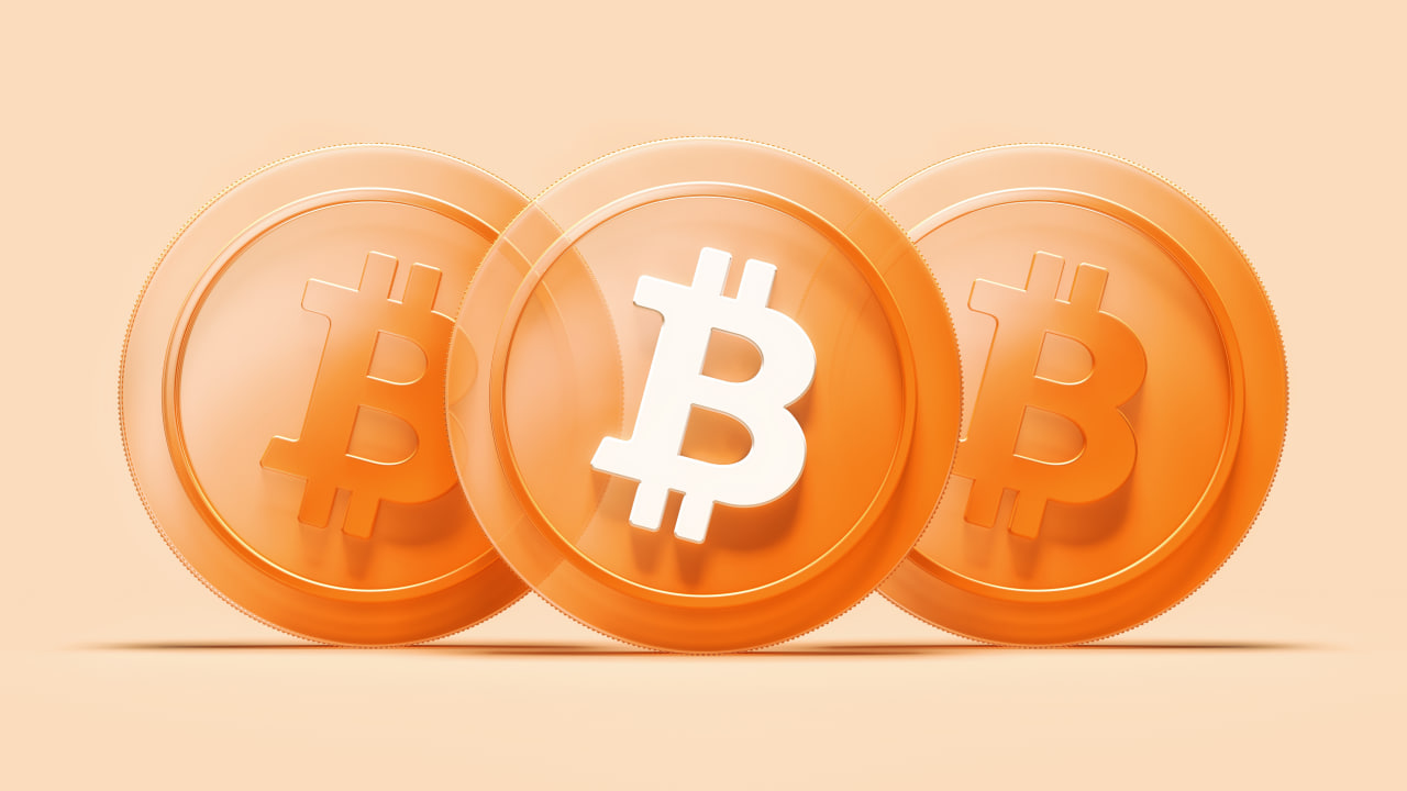 Bitcoin’s 200-Week Average Break Tests the Four-Year Cycle
