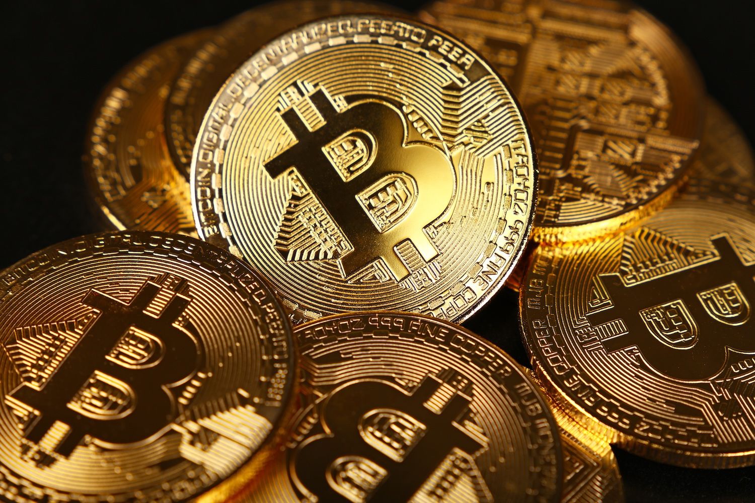 Bitcoin Whales Turn Bullish Near $60K While Spot Buyers Stay Missing