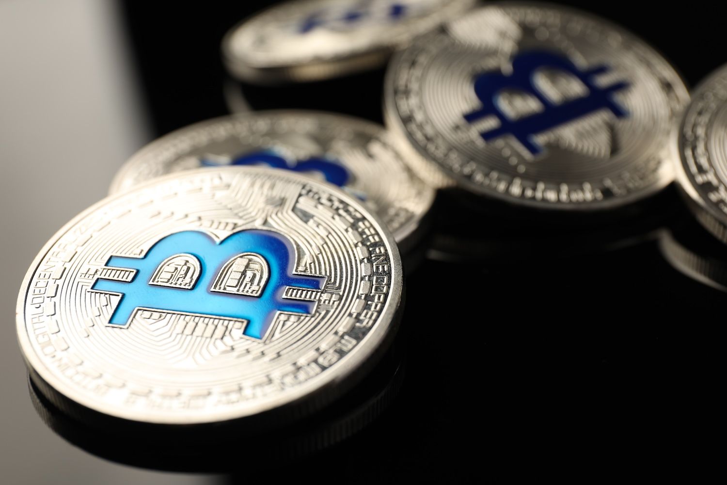 BIP 110 Bundles 7 Bitcoin Rules, Saylor Calls Them Dangerous
