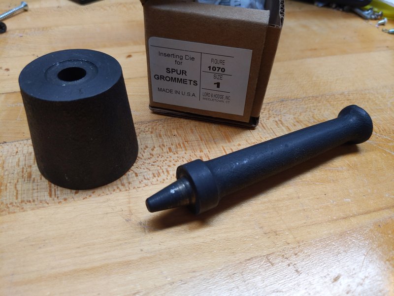 Inserting die for spur grommets - No. 1