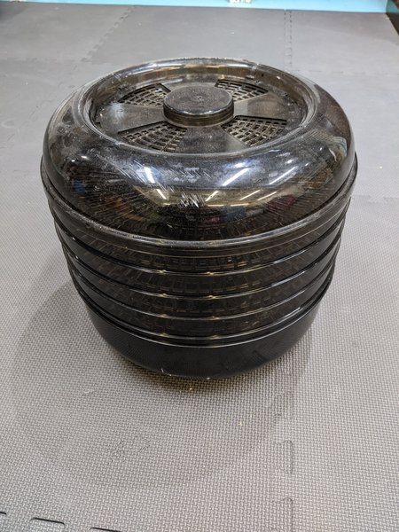Food dehydrator