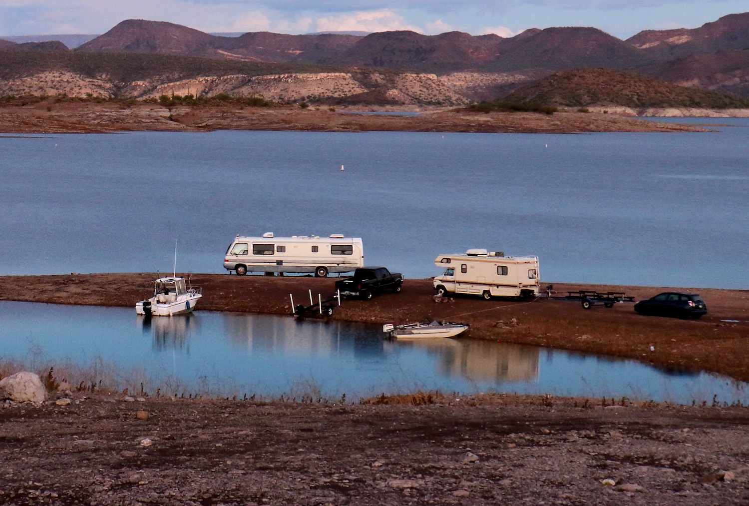 5 Tips for Towing a Boat With Your Motorhome Gander RV & Outdoors