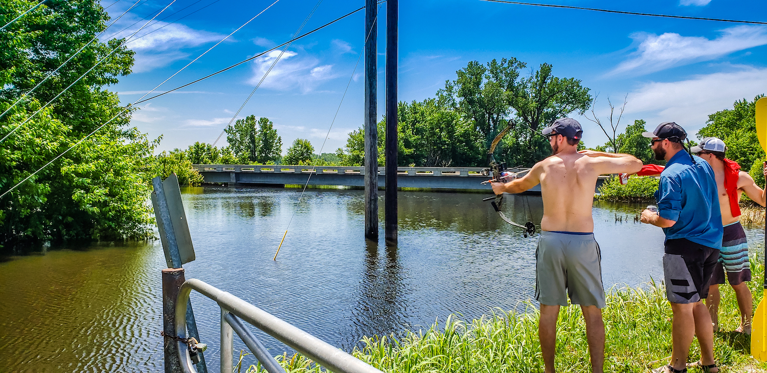 bow fishing in Missouri