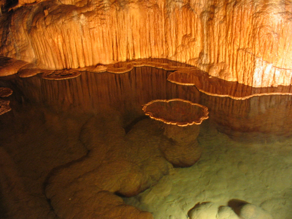 Onondaga Cave State Park