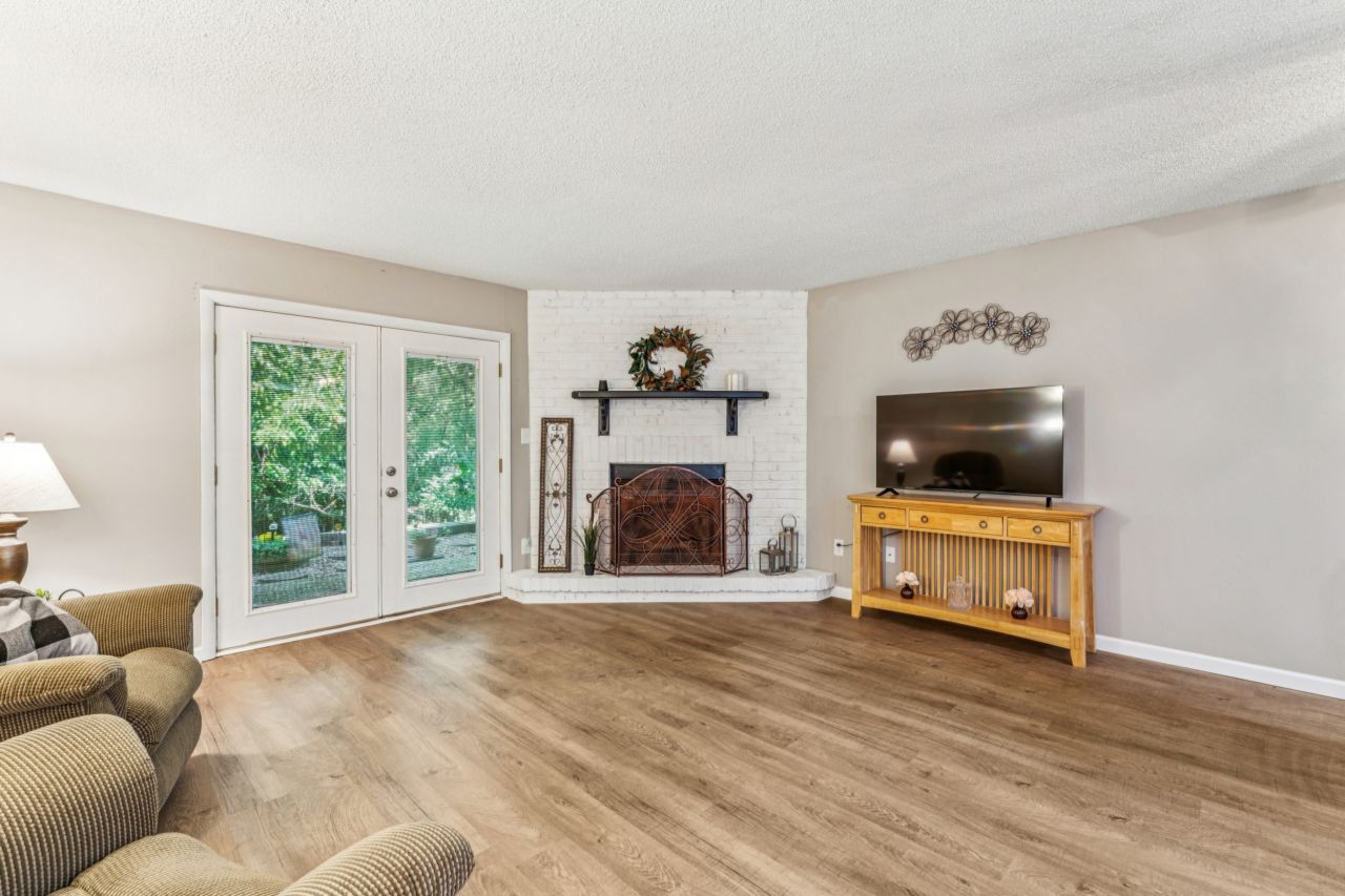 interior at 1436 Heritage Landing unit 107 in St. Charles, Missouri