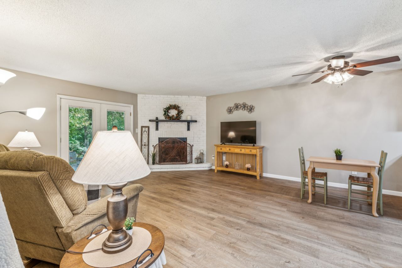interior at 1436 Heritage Landing unit 107 in St. Charles, Missouri