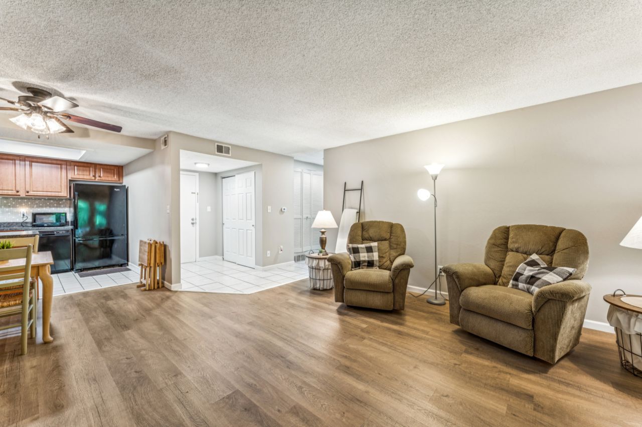 interior at 1436 Heritage Landing unit 107 in St. Charles, Missouri