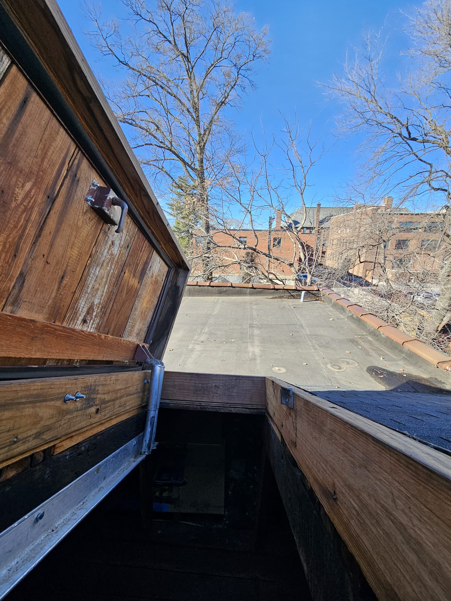 rooftop access 3759 Kosciusko