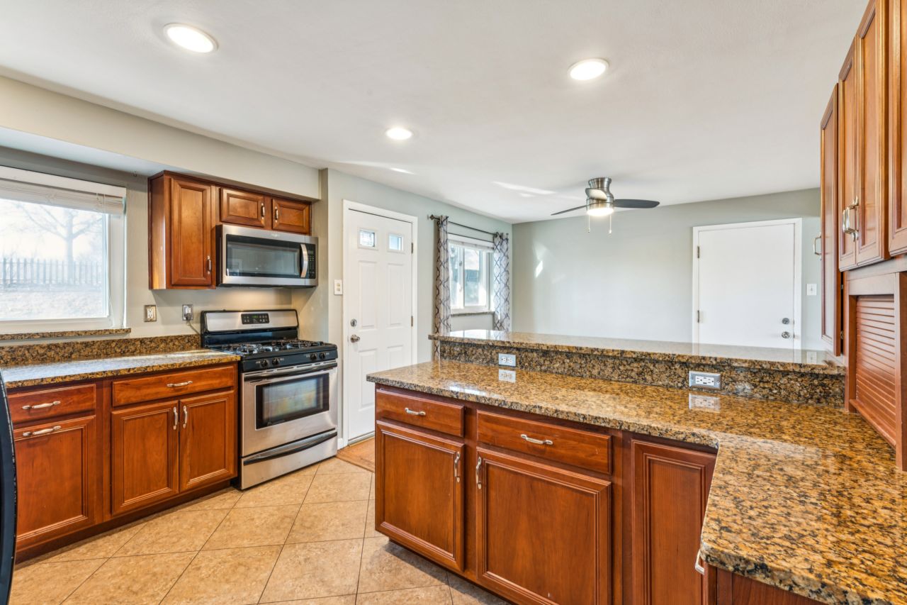 8721 Del Vista Crestwood MO Interior