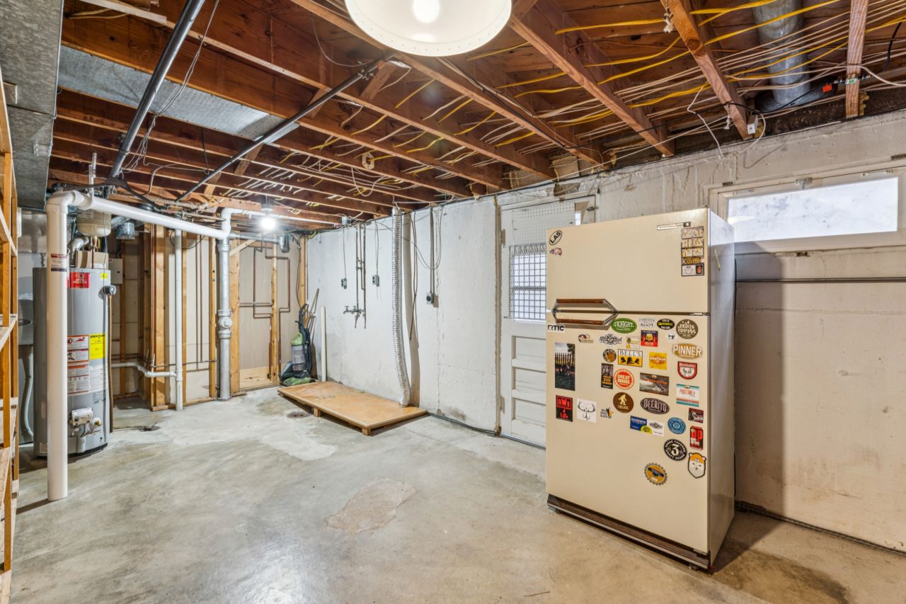 8721 Del Vista Crestwood MO Interior