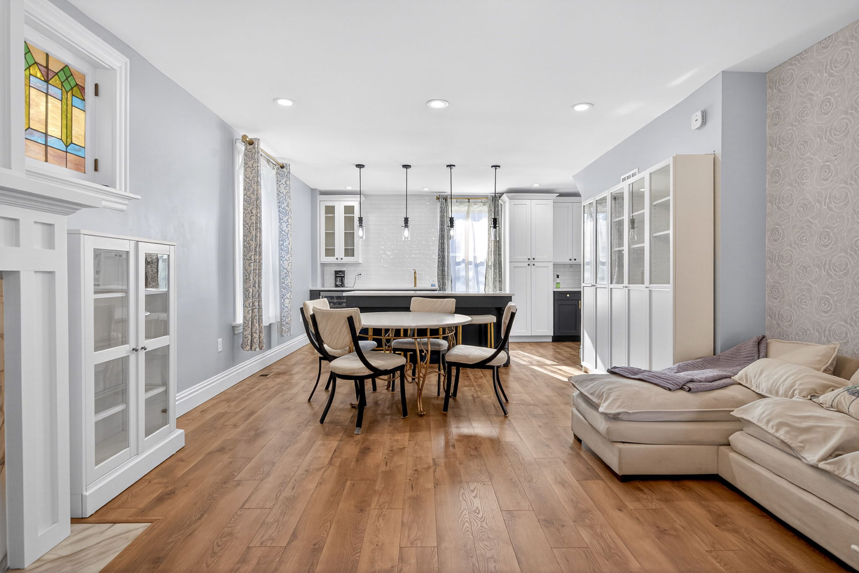 6918 Dartmouth Avenue, St. Louis, MO 63130