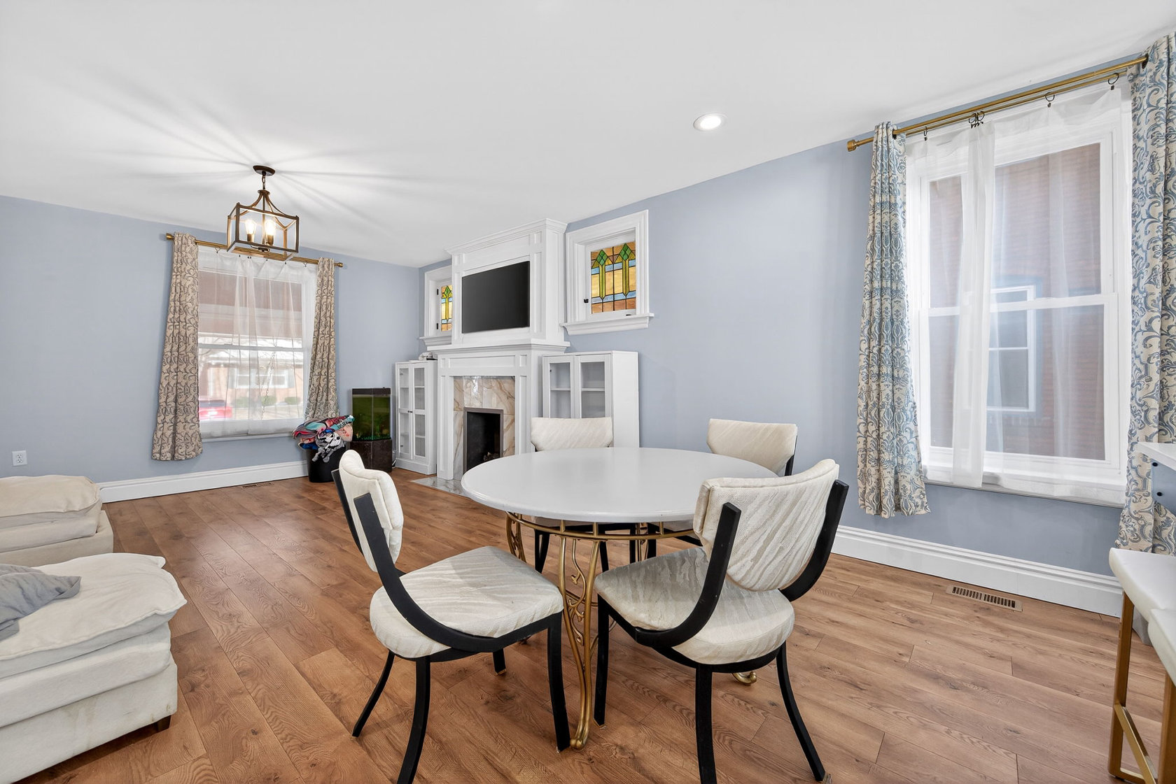 6918 Dartmouth Avenue, St. Louis, MO 63130