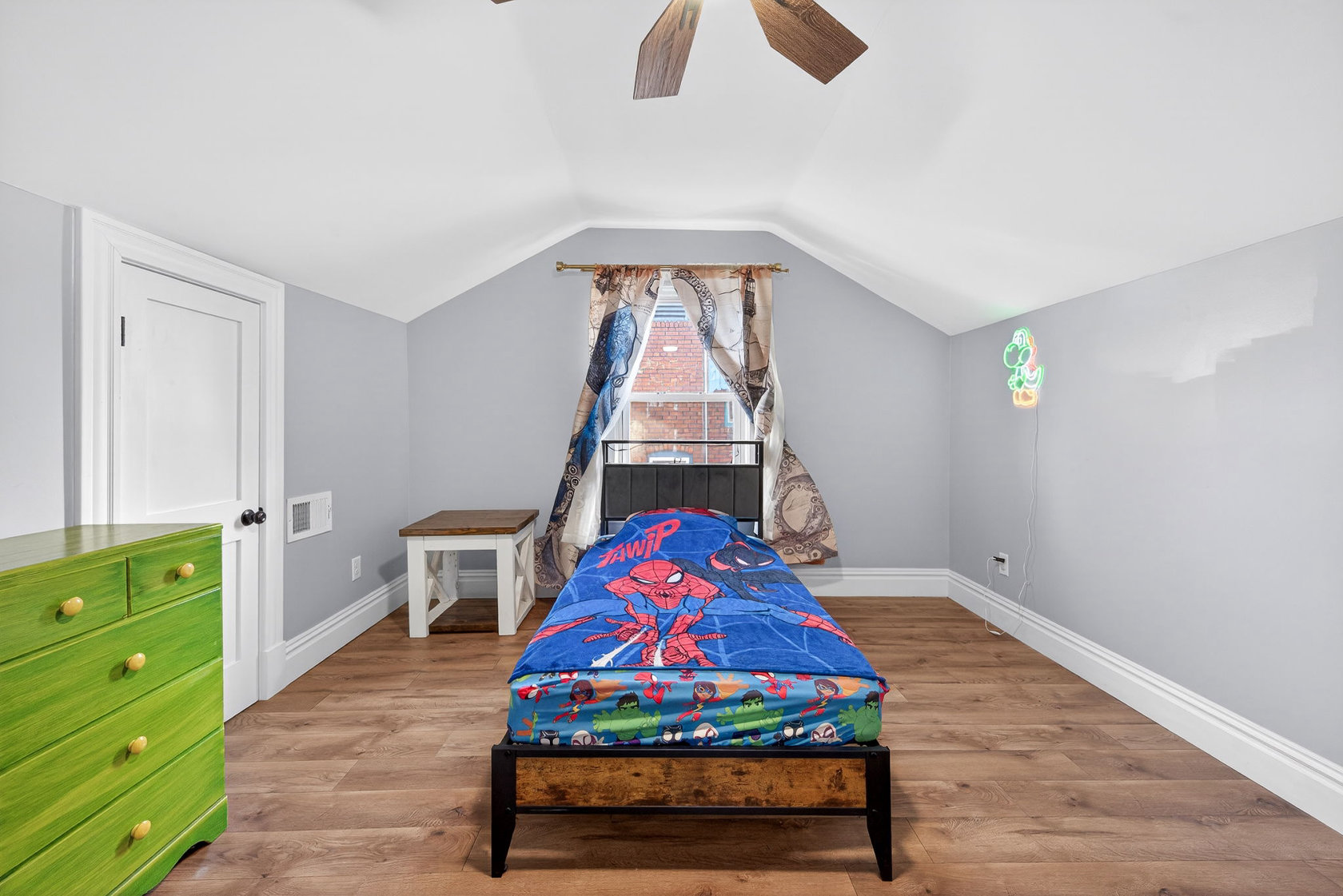 6918 Dartmouth Avenue, St. Louis, MO 63130