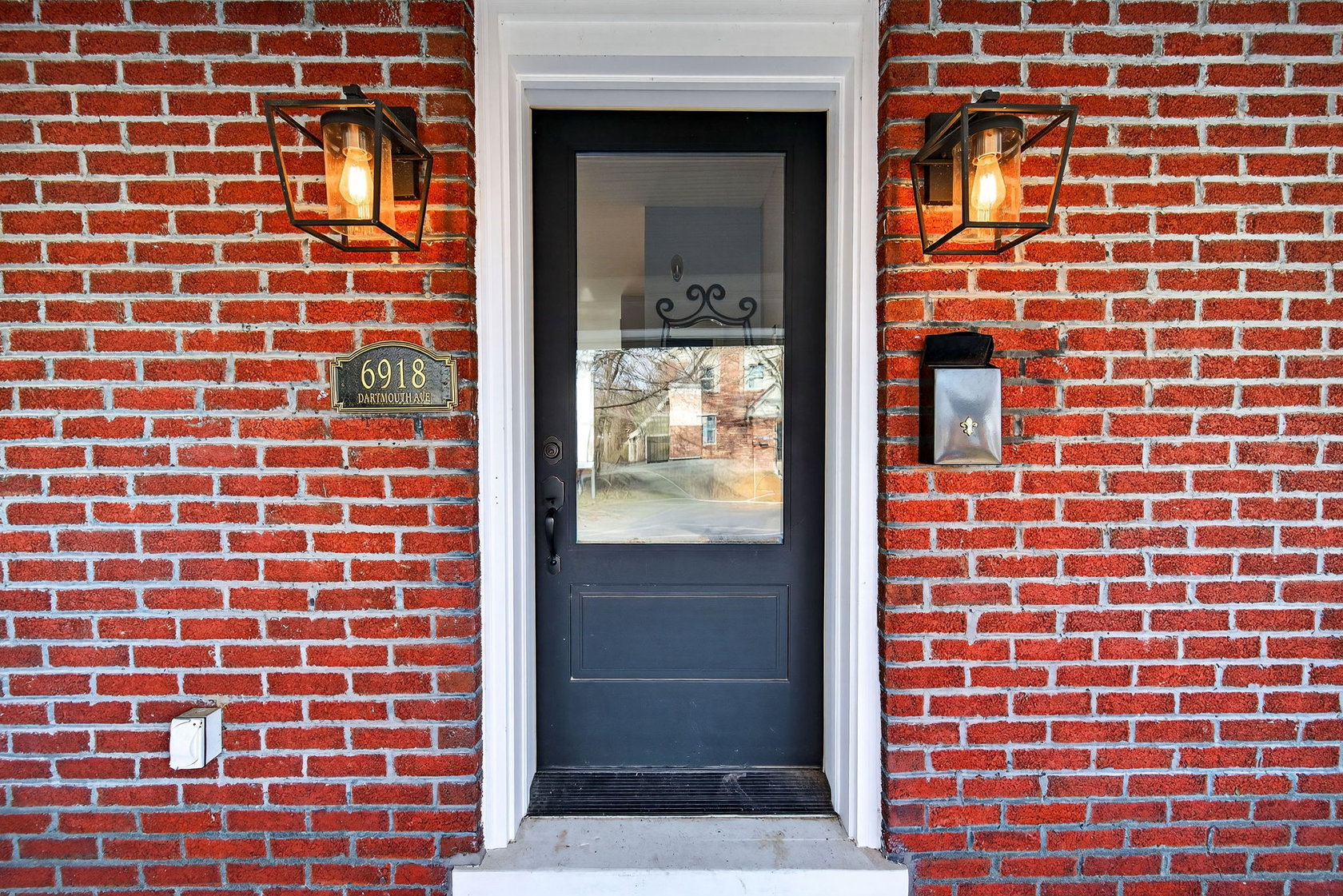 6918 Dartmouth Avenue, St. Louis, MO 63130