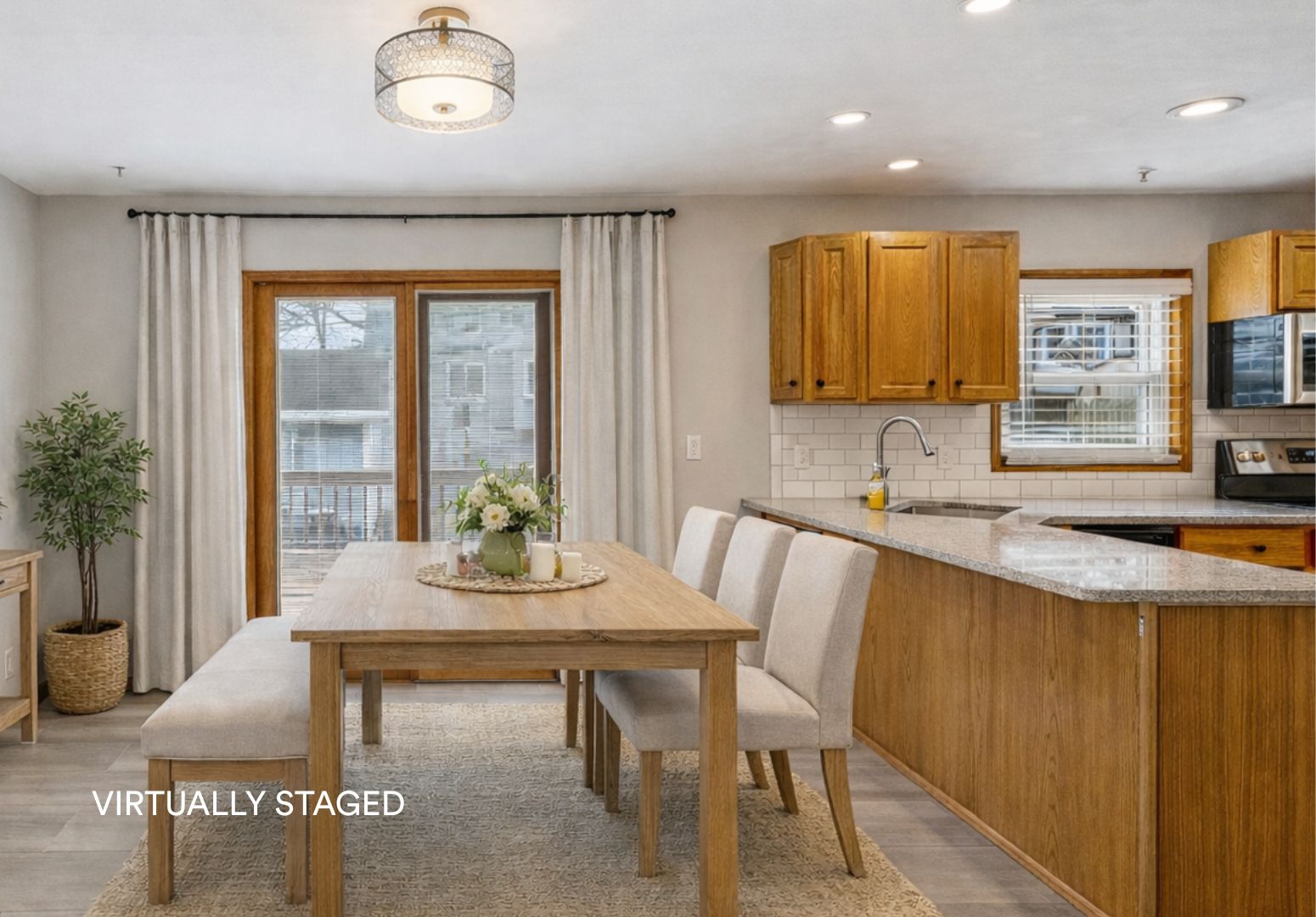 virtual staging of kitchen 6900 Foxcroft