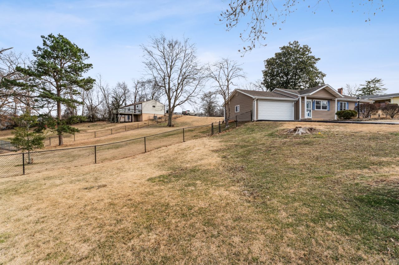 2949 Gladwood St. Louis