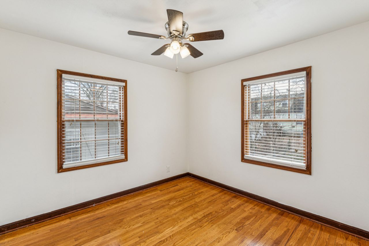 6900 Foxcroft Drive St. Louis Missouri bedroom