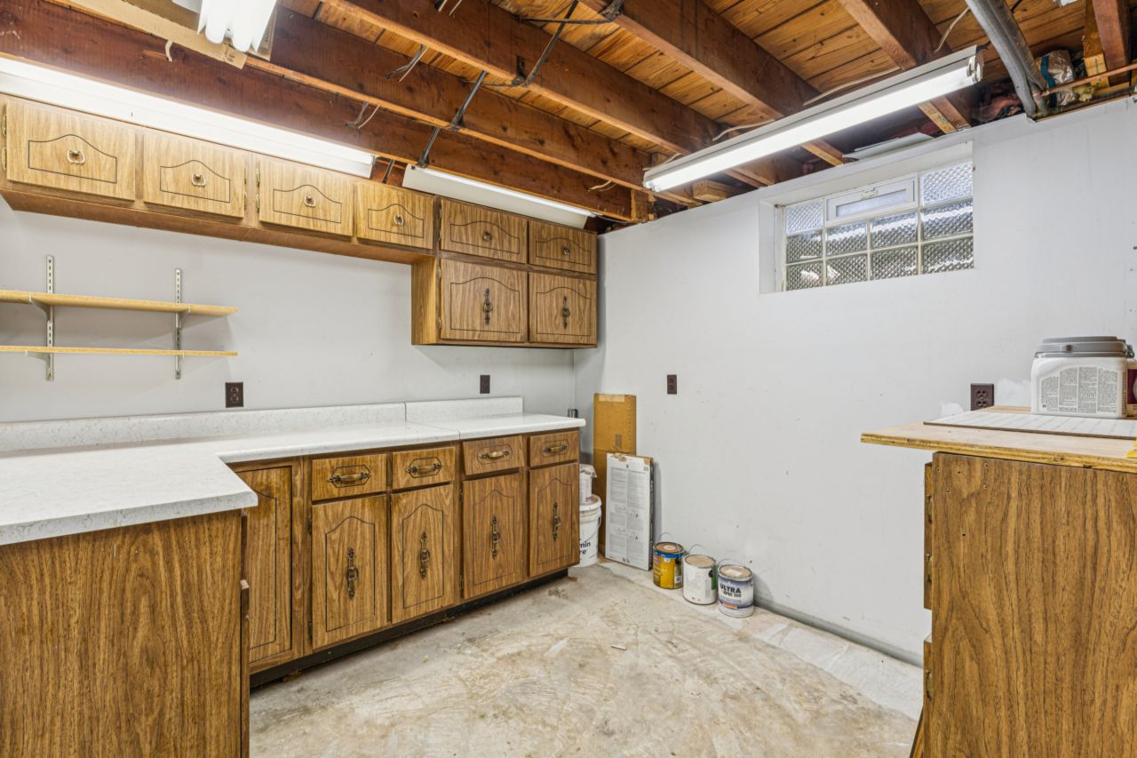 6900 Foxcroft Drive St. Louis Missouri basement