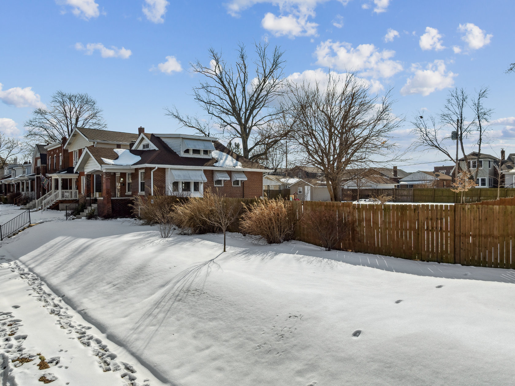 4426 Beethoven St. Louis