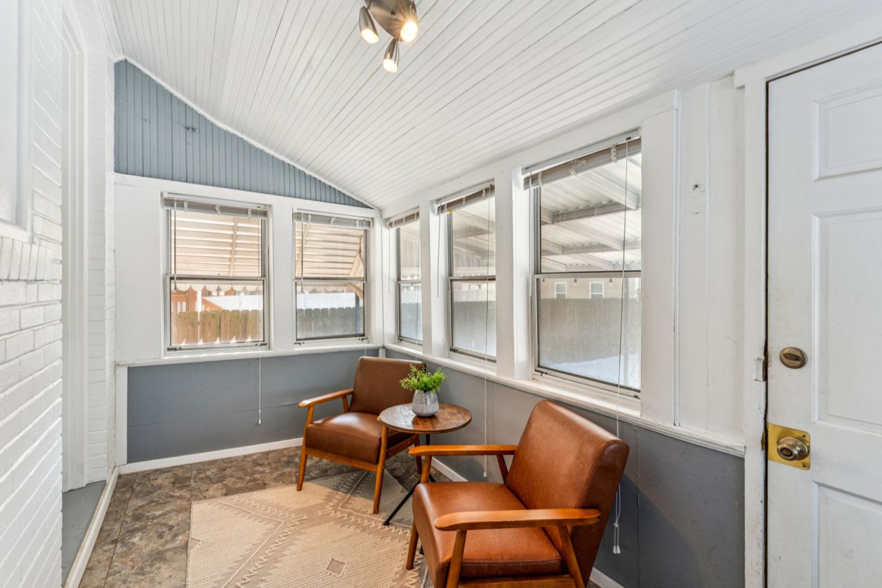 4426 Beethoven St. Louis