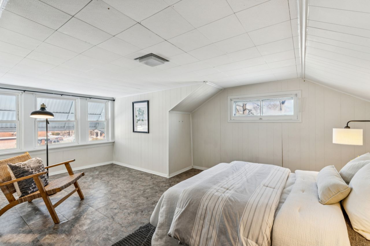 4426 Beethoven St. Louis