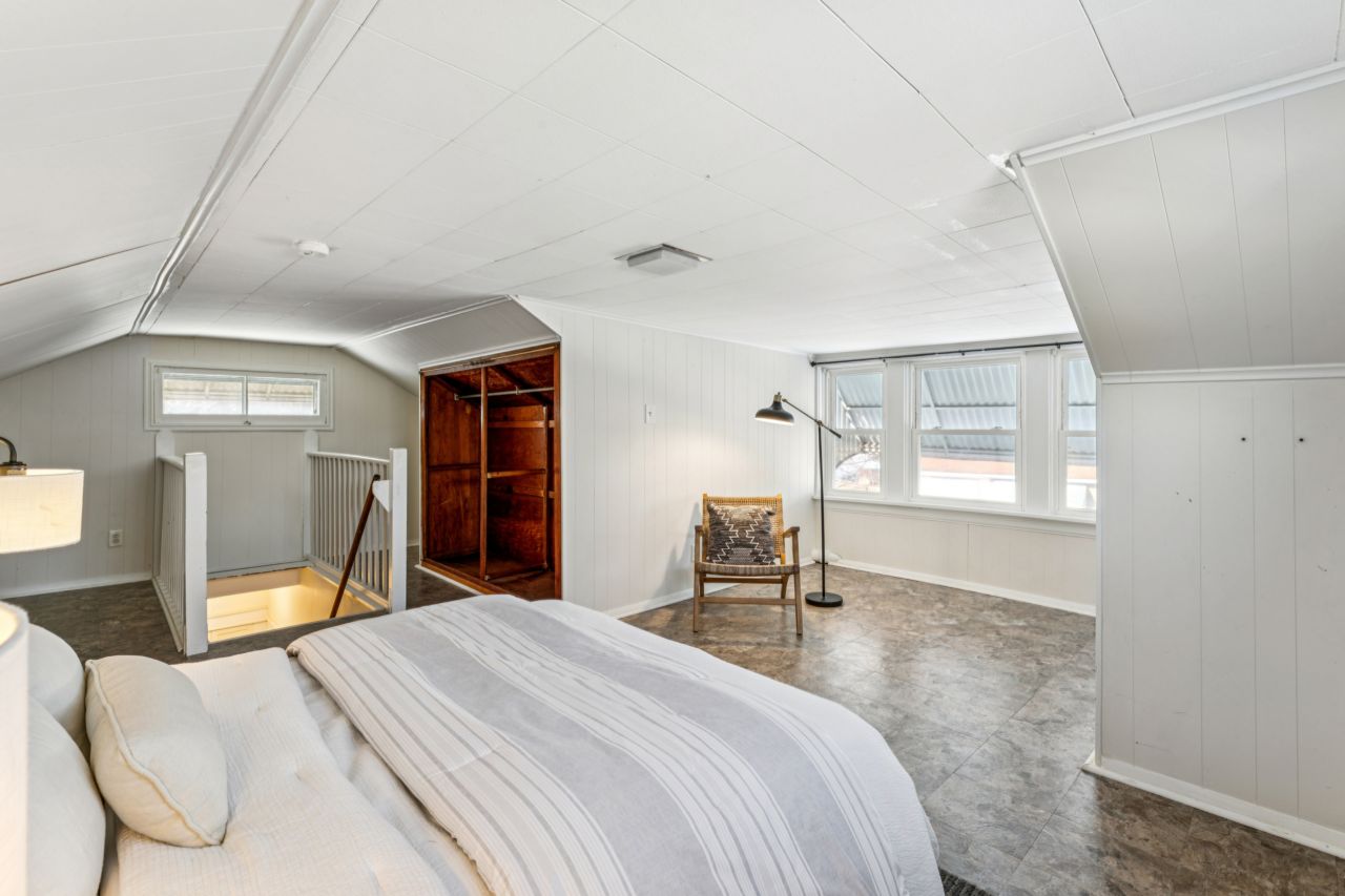 4426 Beethoven St. Louis