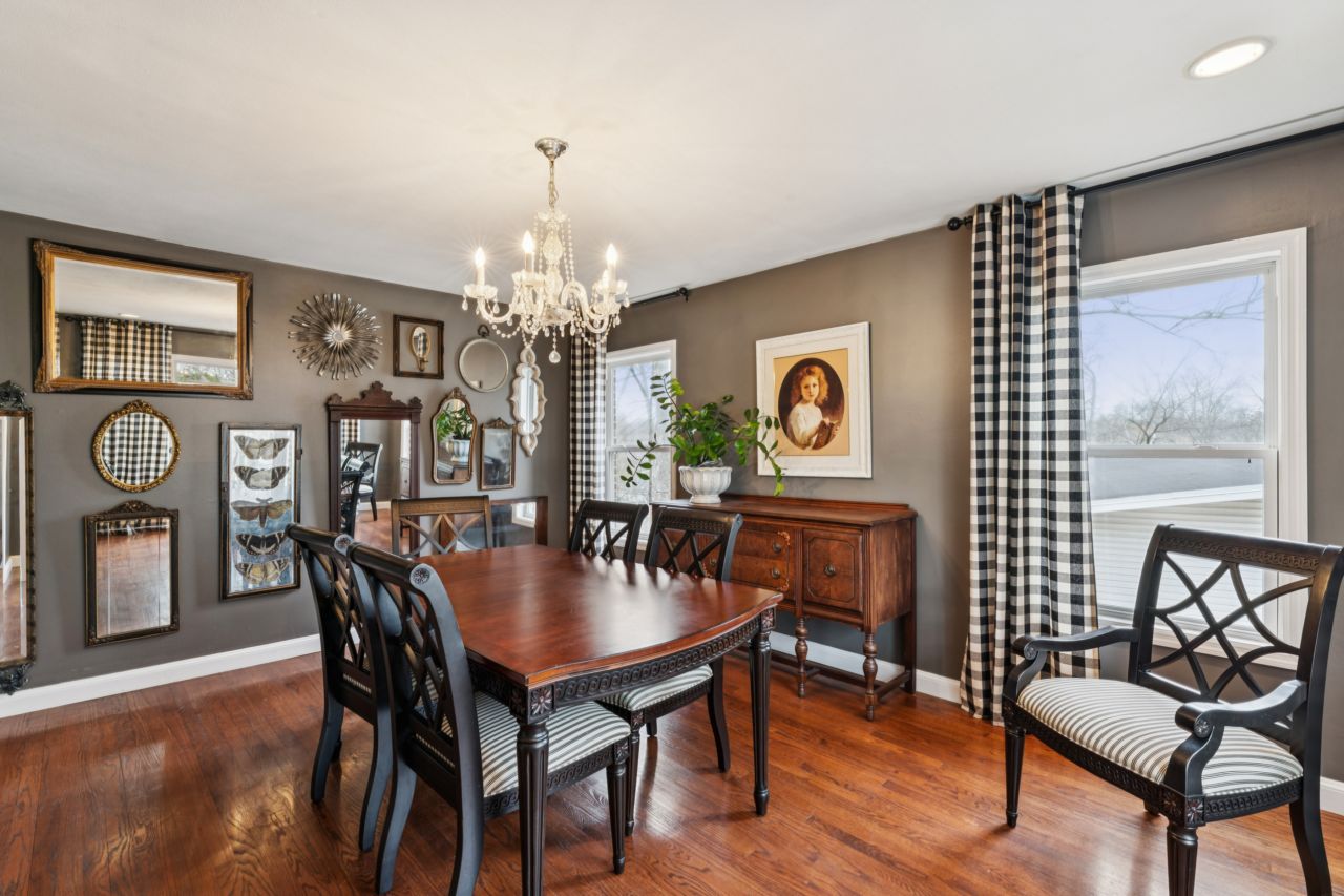 557 Happy Court Ballwin