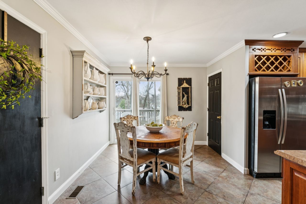 557 Happy Court Ballwin