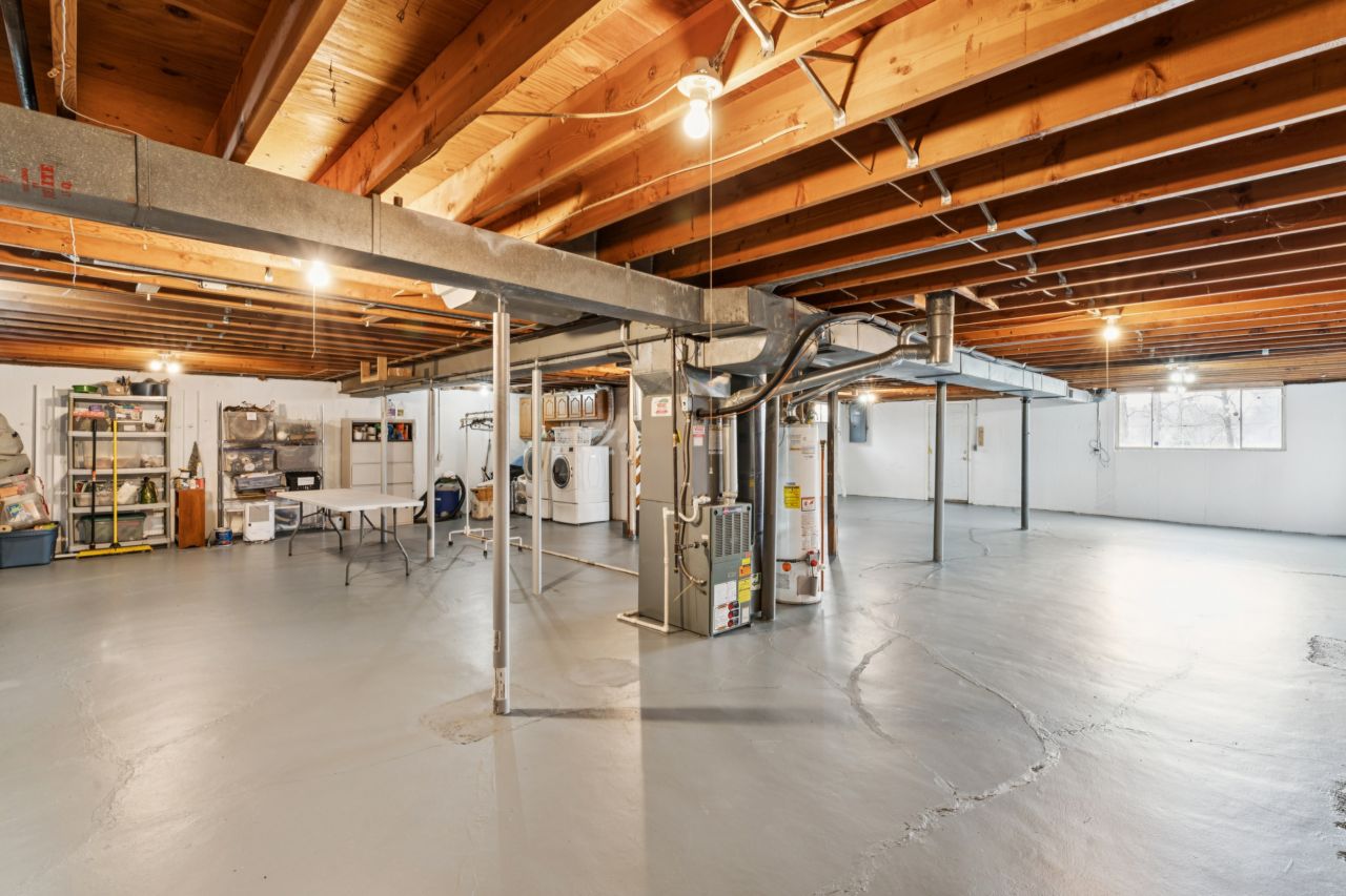 557 Happy Court Ballwin