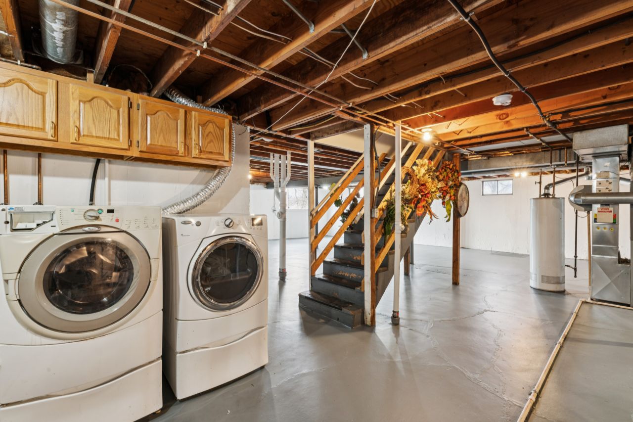 557 Happy Court Ballwin