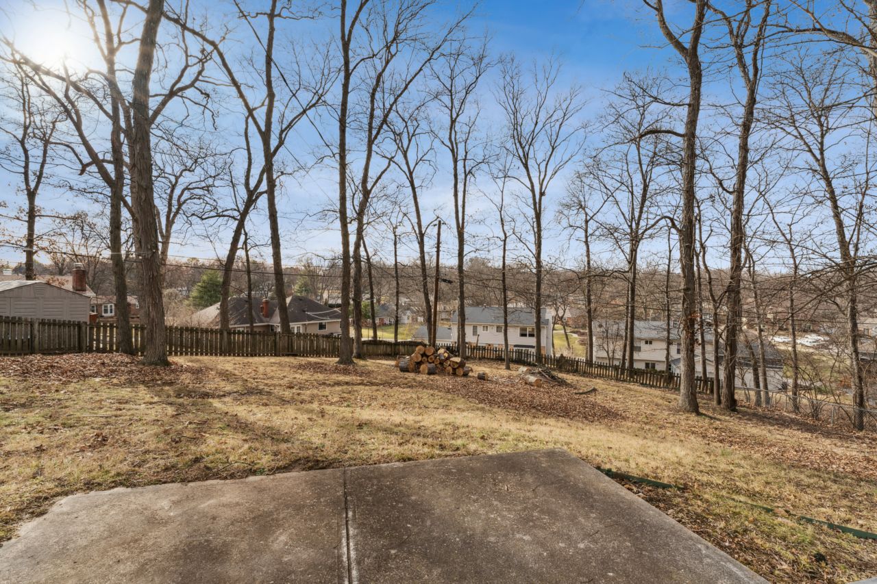 557 Happy Court Ballwin