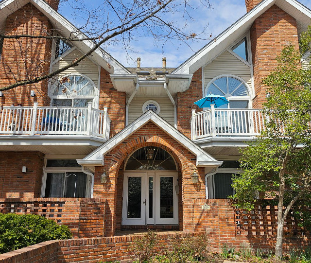 28 Country Club Terrace