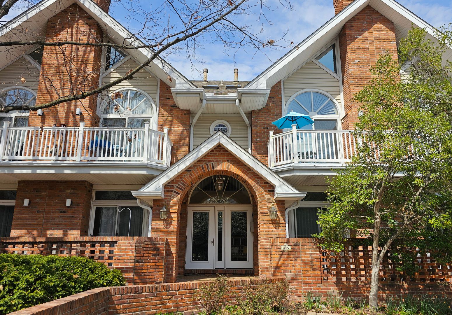 28 Country Club Terrace