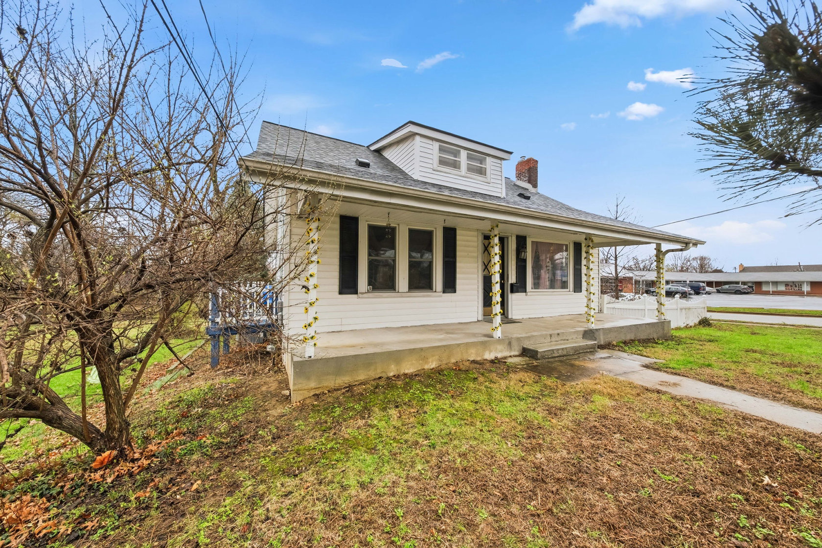 9726 Lackland Road, St. Louis, MO