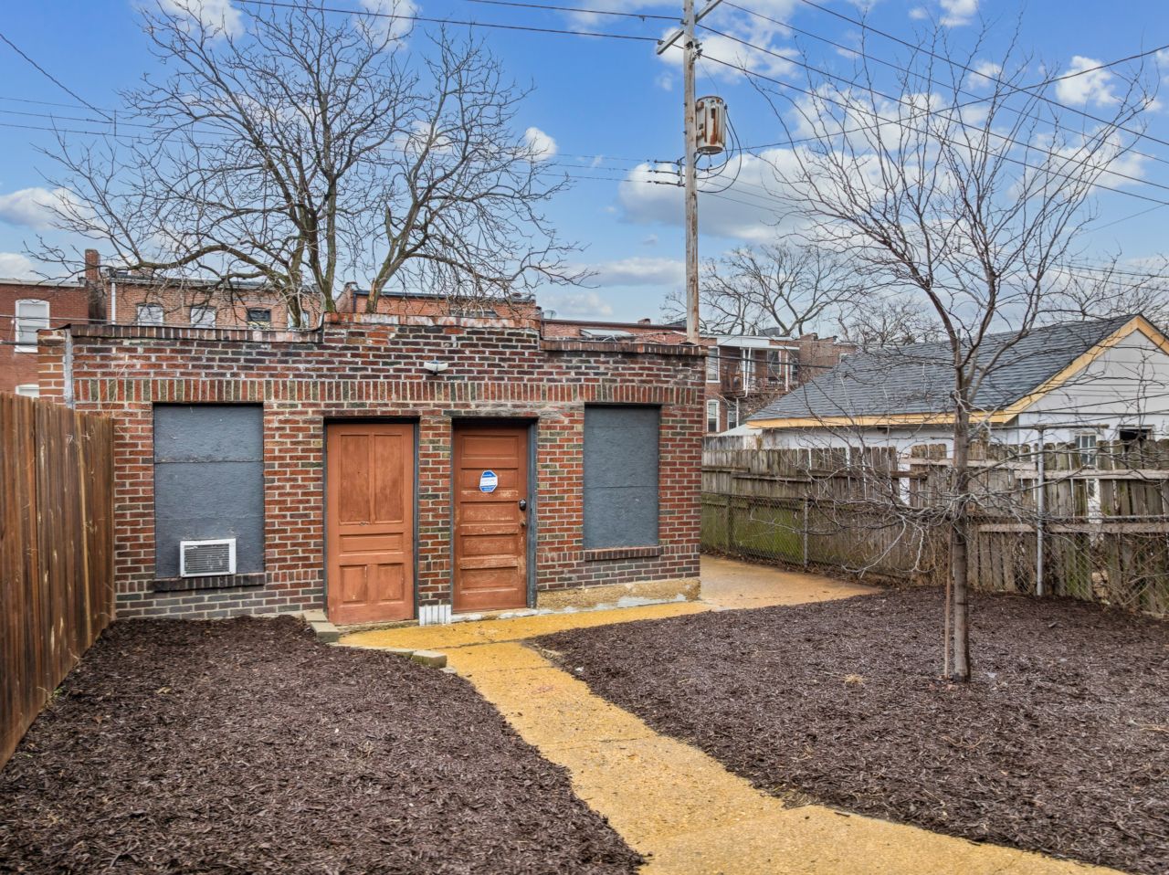 3439 Utah duplex st. louis