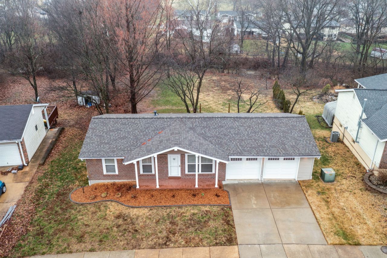 687 Green Forest Drive Fenton