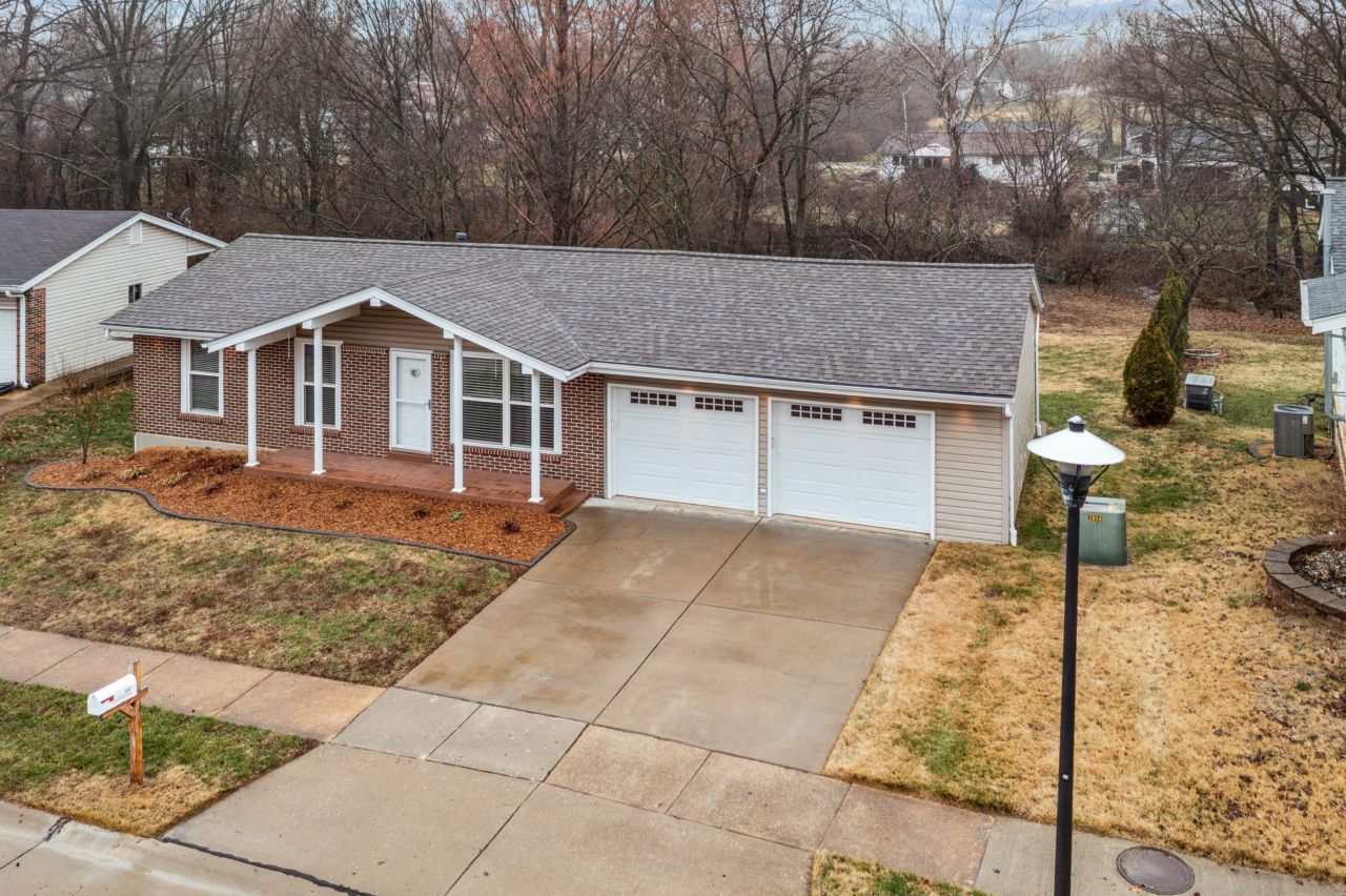 687 Green Forest Drive Fenton