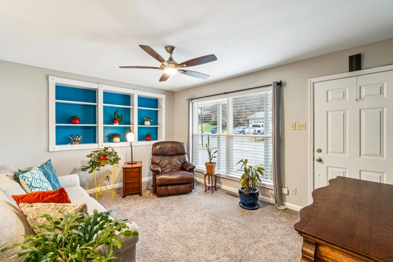 687 Green Forest Drive Fenton