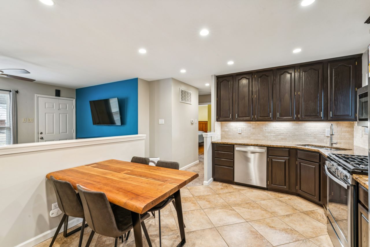 687 Green Forest Drive Fenton