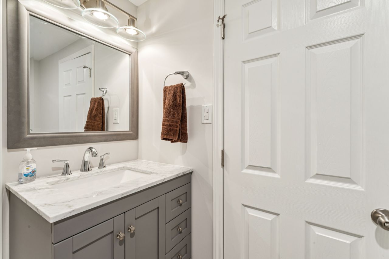 687 Green Forest Drive Fenton