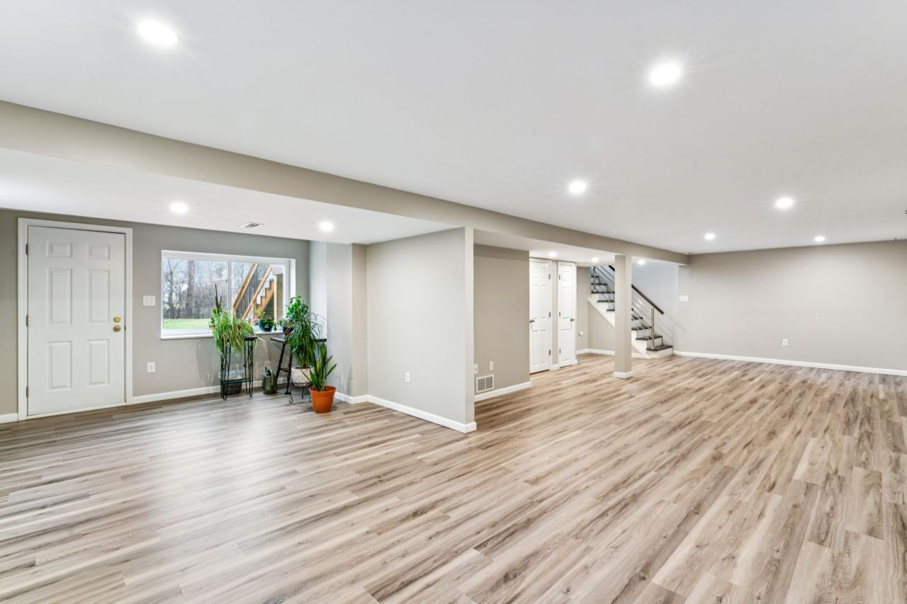 687 Green Forest Drive Fenton