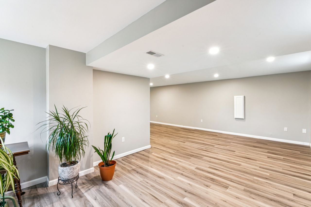 687 Green Forest Drive Fenton