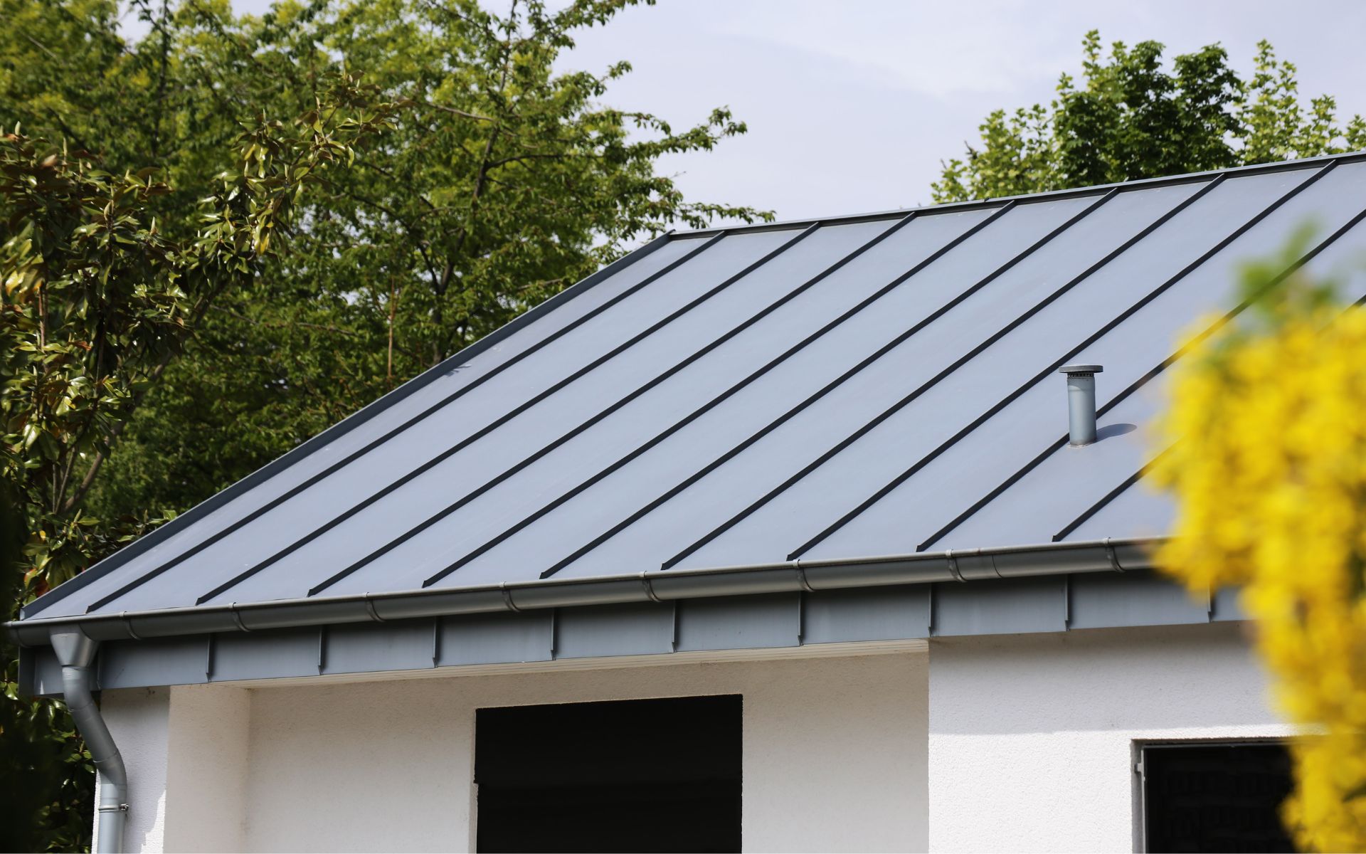 Metal roof on residential home in St. Louis Missouri