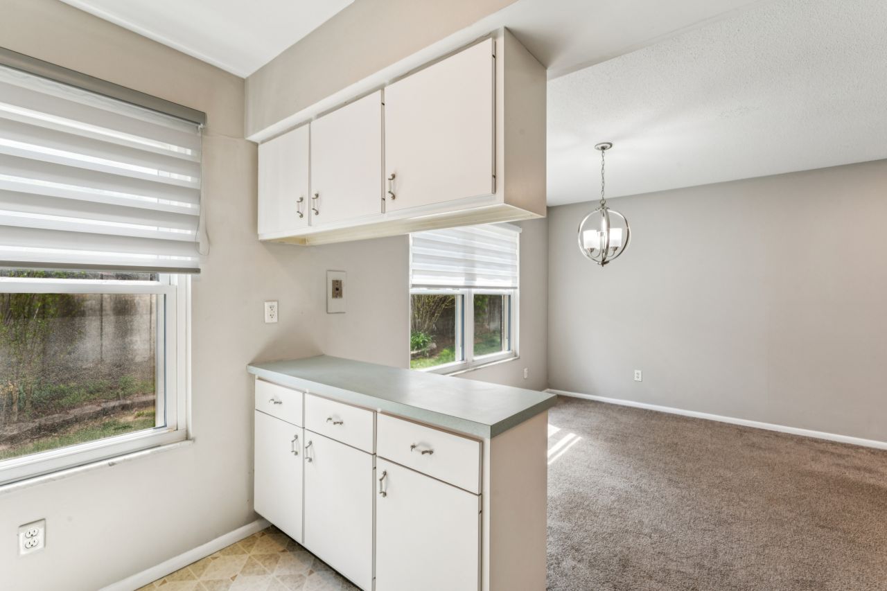 1718 Herault Place, condo in Parc Lorraine community of St. Louis Missouri